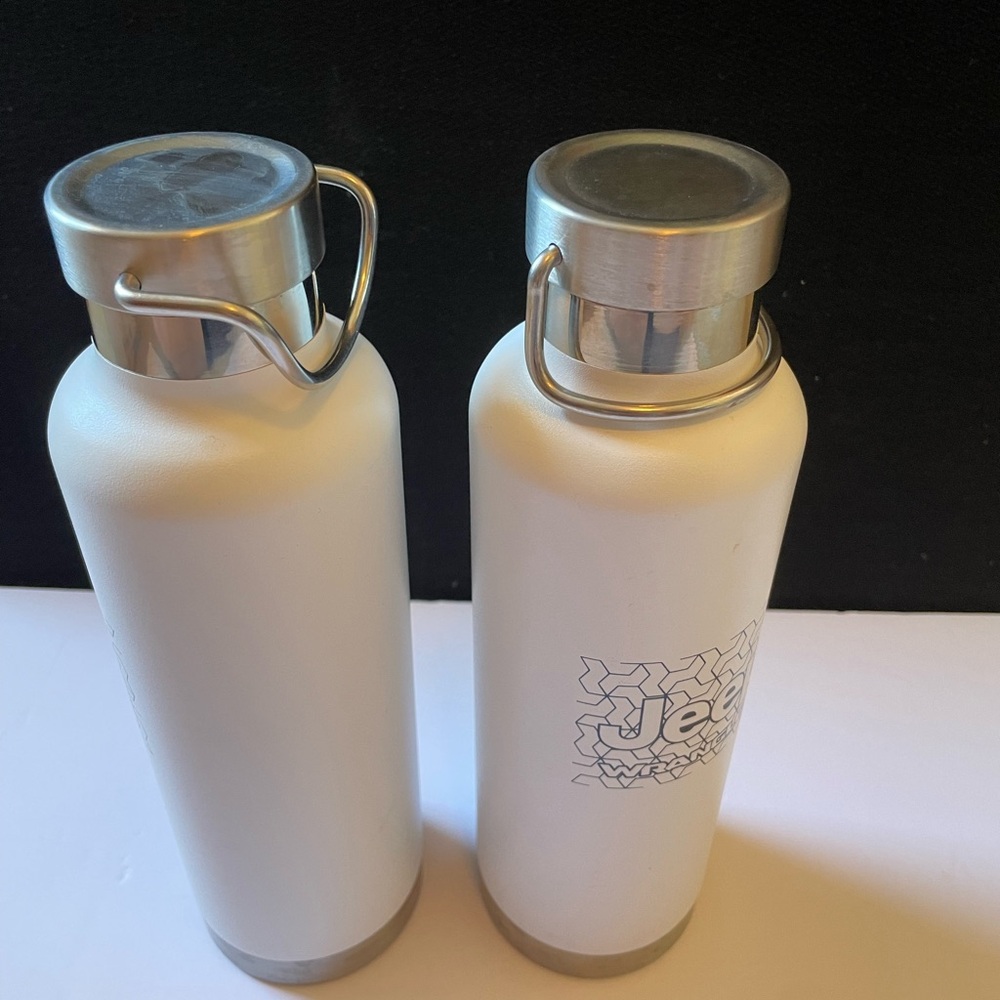 2 Jeep Wrangler stainless steel water bottles. Great condition. - Picture 9 of 9